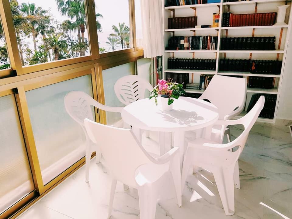 Mayoral Frontline Marbella Bagian luar foto