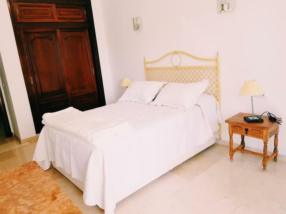 Mayoral Frontline Marbella Bagian luar foto