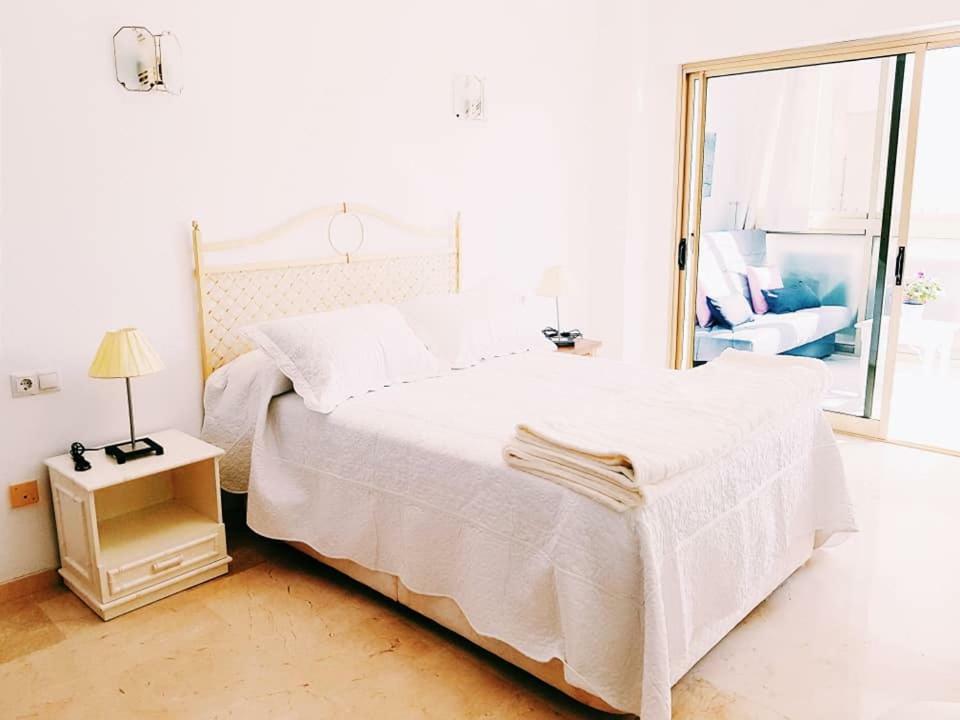 Mayoral Frontline Marbella Bagian luar foto